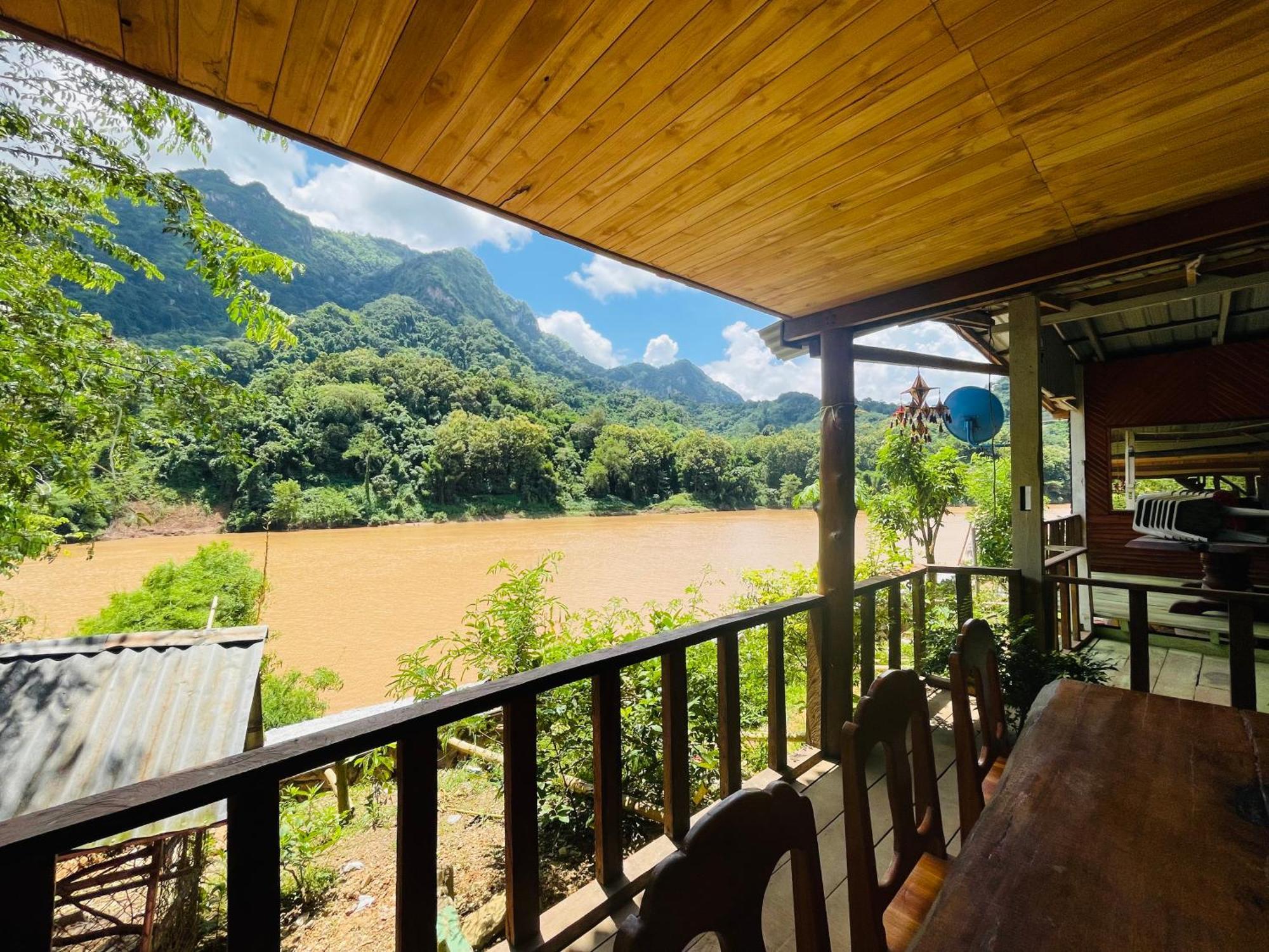 Nong Khiaw Ing Ing Mountain View住宿加早餐旅馆 外观 照片